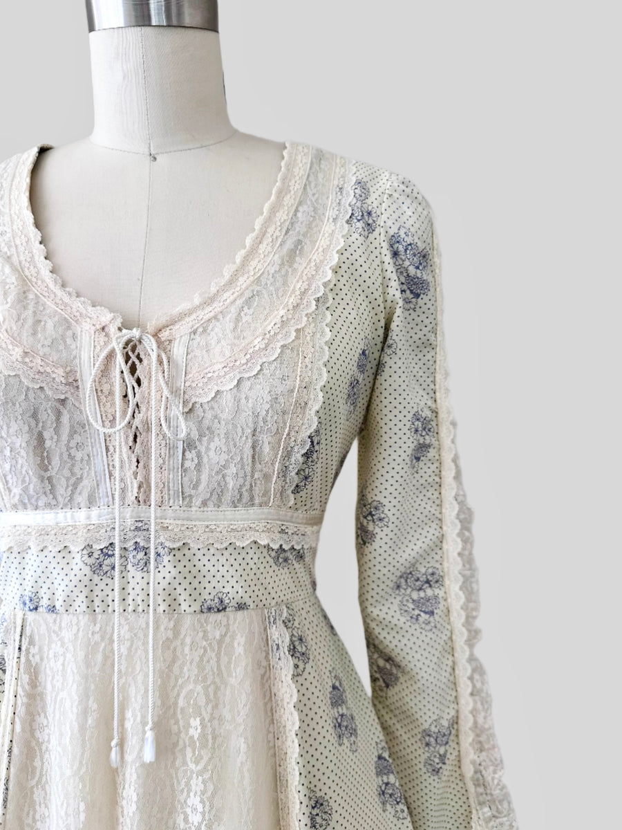 Vintage 1969 Gunne Sax Black Label Pink & Cream Lace