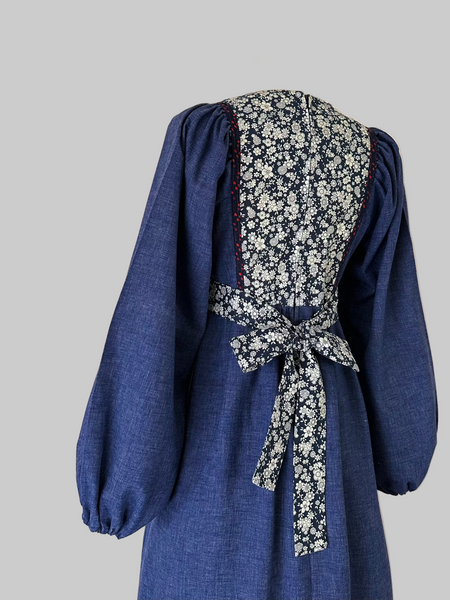 Vintage 1970s blue chambray dress with floral patterned tie back