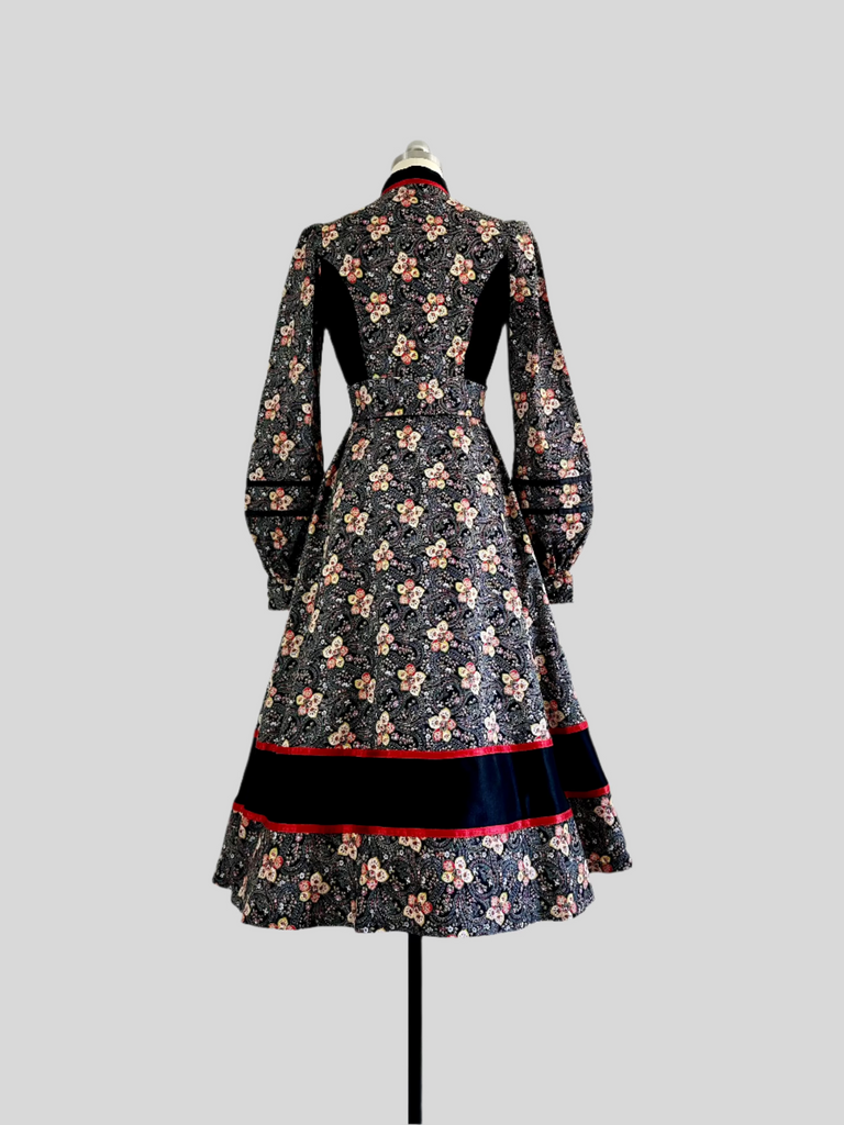 1970s Gunne Sax Dress with Belt 1970s Gunne Sax Dress with Belt