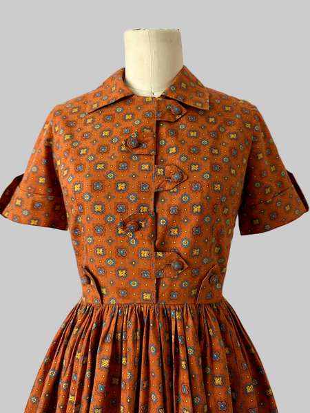 Vintage 1960s cotton day dress with a pattern 