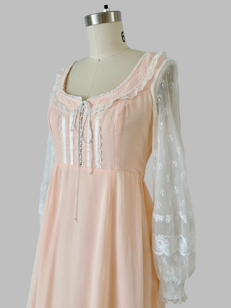 Vintage 1970s Gunne Sax Peach Prairie Maxi Dress with Lace Sleeves