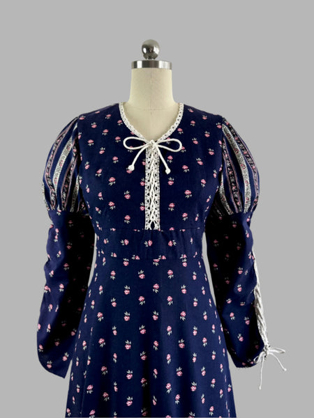 1970s Vintage Prairie Dress - Blush & Navy