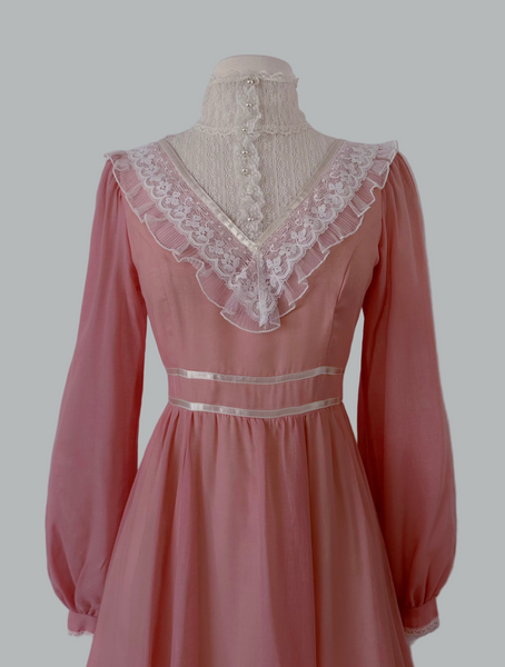 Rare 1970s Gunne Sax dusty rose pink lace dress with Victorian neckline and ruffled hem