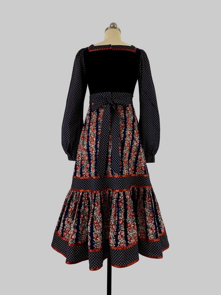 1970s Gunne Sax Velvet and Cabbage Rose print cotton Midi dress