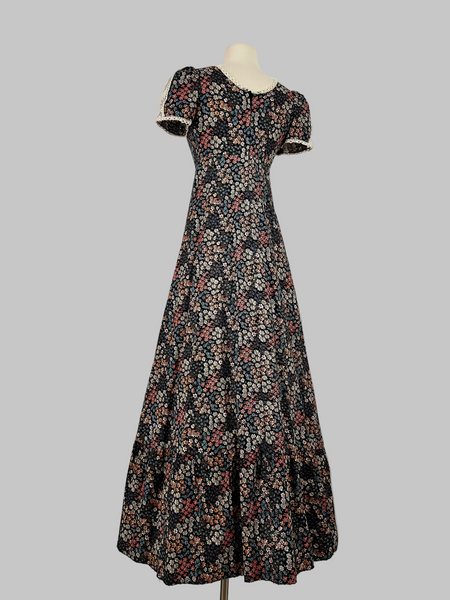 Vintage 1970s Floral Prairie Dress