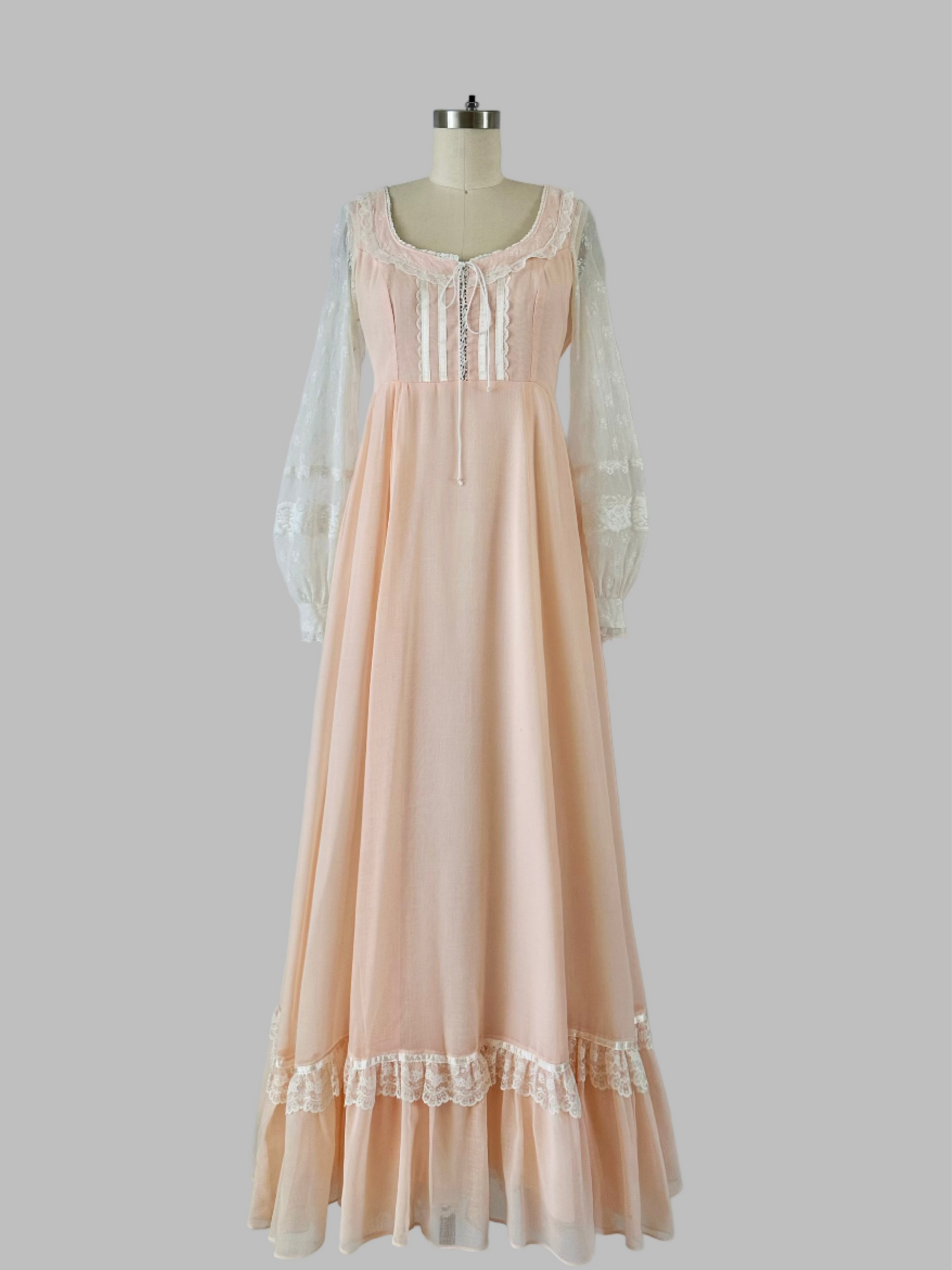 Vintage 1970s Gunne Sax Peach Prairie Maxi Dress with Lace Sleeves
