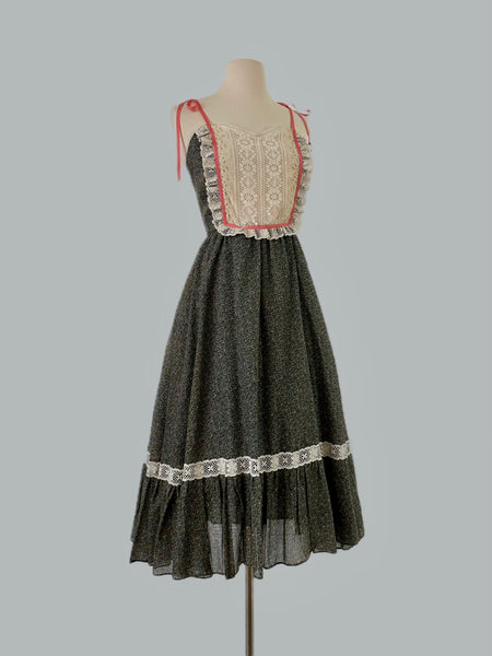 1970s Sage Floral &  Ivory Lace Sundress