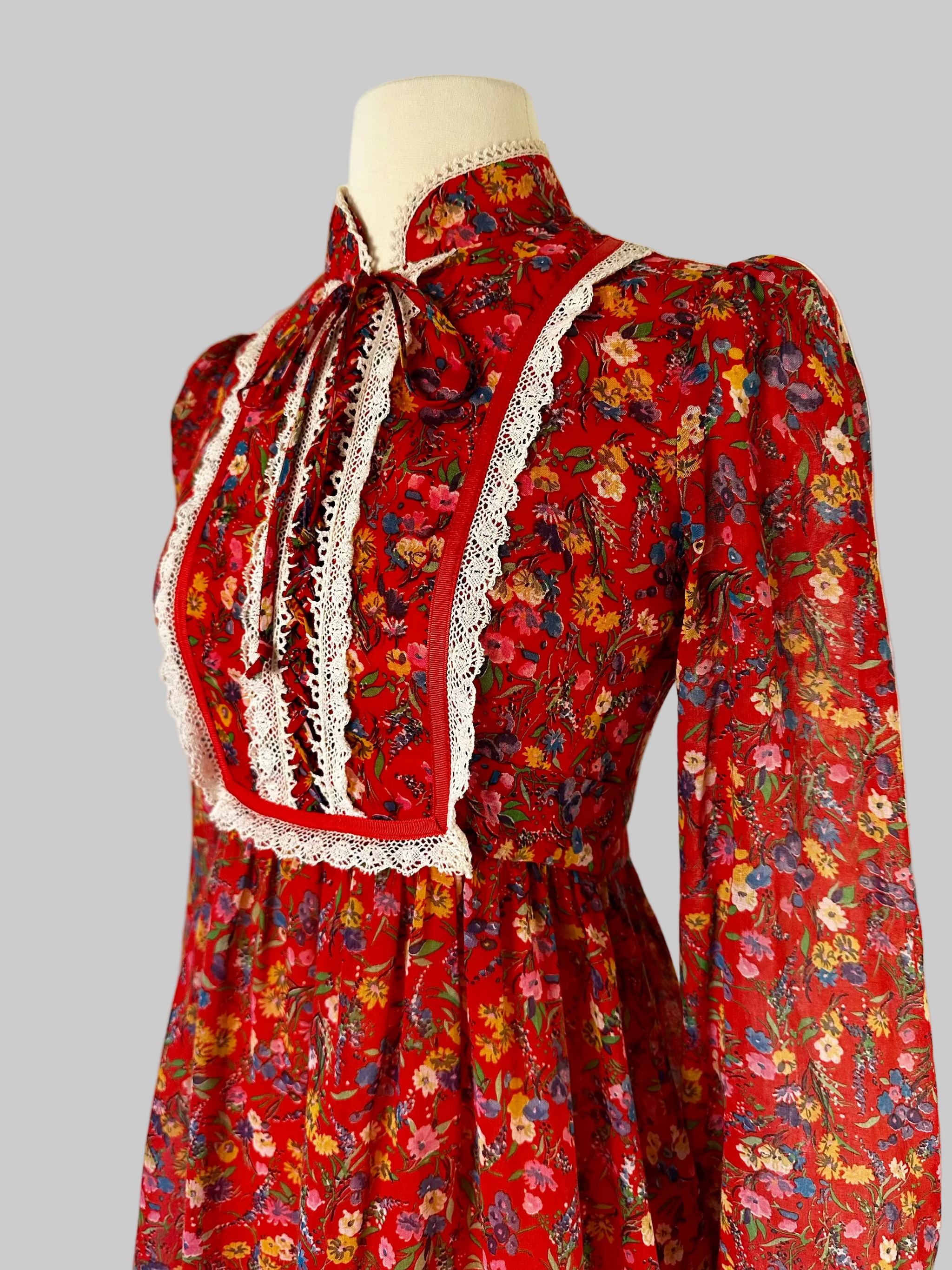 red prairie dress Prairie Dress Red Floral