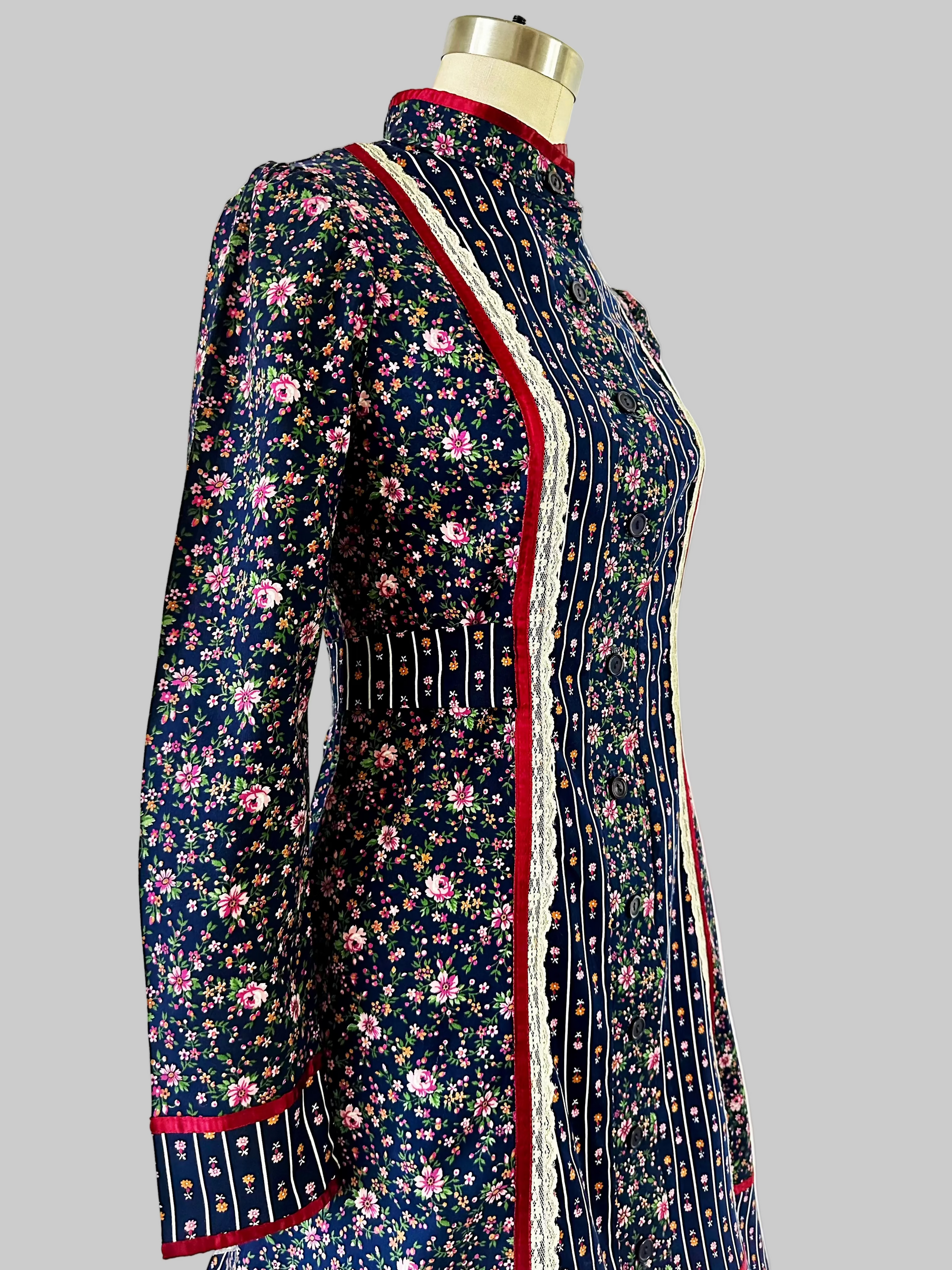 1970s Gunne Sax Blue Floral Cotton Midi Dress – Dearly Vintage