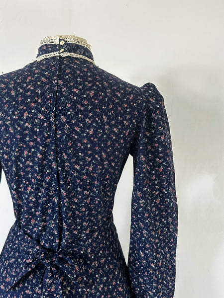 Vintage 1970s Gunne Sax navy blue floral cotton midi dress 
