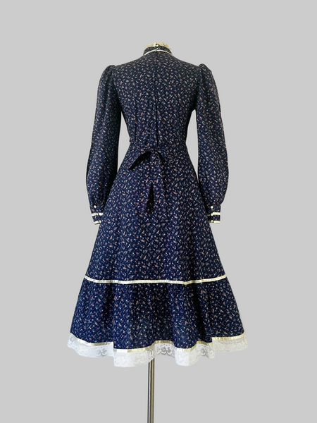Vintage 1970s Gunne Sax navy blue floral cotton midi dress 