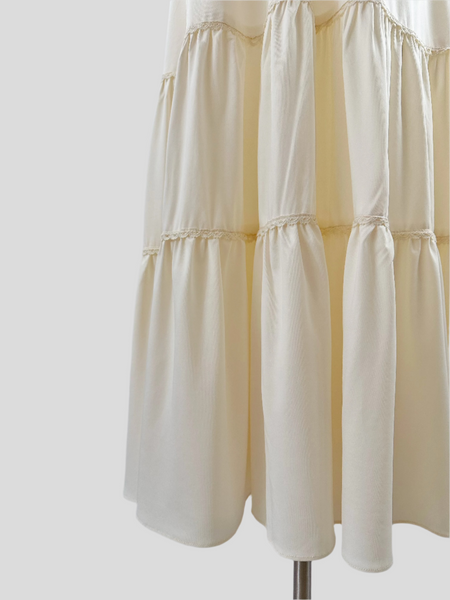 1970s Romantic Lace Trimmed Gown in Candlelight Ivory
