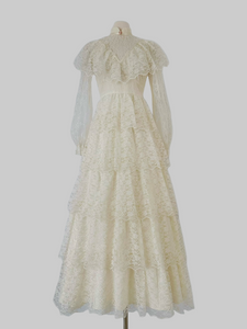 Vintage 1970s white cream lace tiered wedding dress