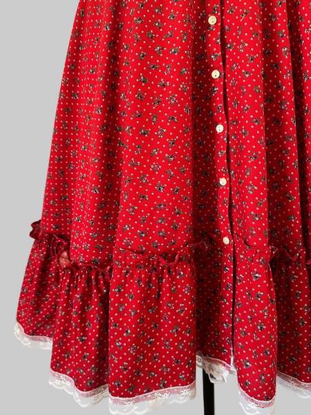 1970s Gunne Sax cherry red prairie dress with lace trim, button front, and full skirt.
