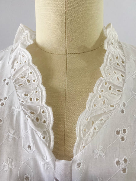 VICKY VAUGHN Vintage 1970s Red White & Blue Eyelet Floral Seersucker Maxi Dress