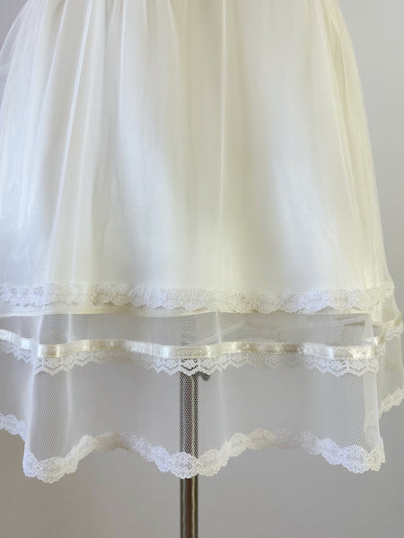 1970s GUNNE SAX Vintage Embroidered Tulle Midi Dress