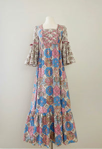 VICKY VAUGHN Vintage 1970s Patchwork Floral Cotton Maxi Dress