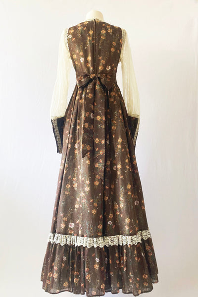 GUNNE SAX Vintage 1970s Brown Floral Lace Trimmed Dress