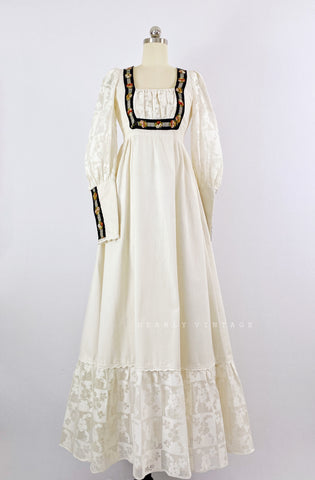 GUNNE SAX | 1970s Cream Embroidered Lace-Trimmed Maxi Dress