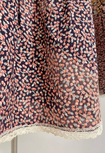 GUNNE SAX 1970s Berry Floral Print Tiered Dress