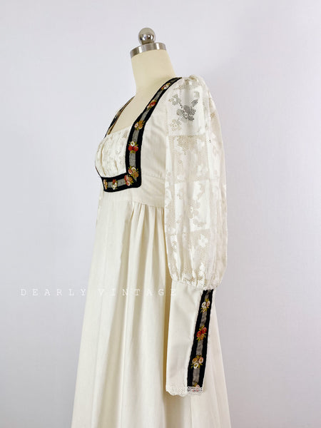 GUNNE SAX | 1970s Cream Embroidered Lace-Trimmed Maxi Dress