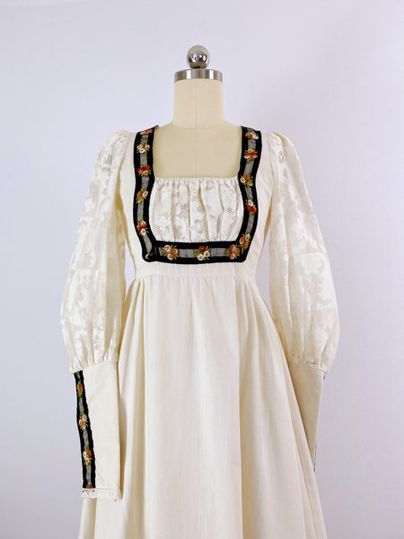 GUNNE SAX | 1970s Cream Embroidered Lace-Trimmed Maxi Dress
