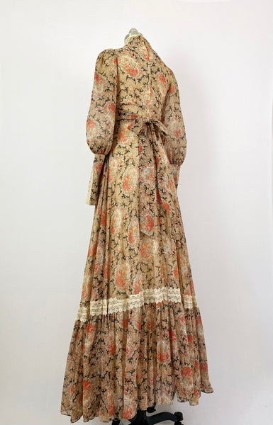 GUNNE SAX Vintage | 1960s/1970s 'Black Label' Floral Maxi Dress