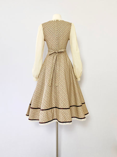 GUNNE SAX | 1970s Vetvet trim Floral Dress